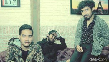 Lirik Lagu Modern Romance Dreaming (Lonely) - Elephant Kind