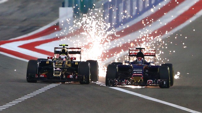 Musim F1 2015 diakhiri sebagaimana ia dimulai, dan sebagaimana ia berjalan sepanjang musim: didominasi duo Mercedes dan berjalan kian membosankan.