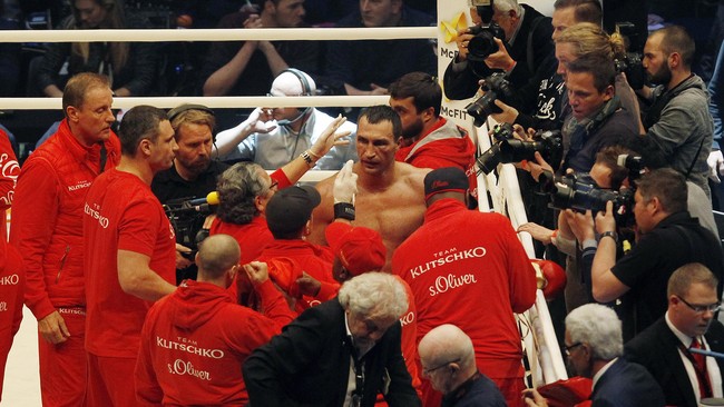 Vitali Klitschko yakin sang adik, Wladimir Klitschko bakal memenangkan laga rematch lawan Tyson Fury.