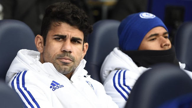 Hanya dalam dua pertandingan bersama Guus Hiddink, Diego Costa mampu menggandakan total gol dan assistnya dalam 14 laga bersama Jose Mourinho.