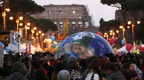 img-title Gempa 6,5 SR Italia Tambah Keretakan Colosseum