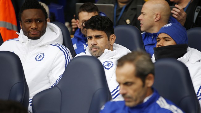 Jose Mourinho, mengaku tidak mempermasalahkan tindakan penyerang Diego Costa yang berusaha melemparnya dengan rompi saat melawan Tottenham.