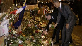 Obama Kunjungi Lokasi Serangan Paris