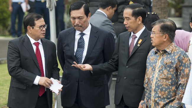 Tiga anggota MKD asal Golkar mendatangi preskon Menkopolhukam Luhut Binsar Pandjaitan tentang pencatutan nama. Kedatangan tersebut menimbulkan kontroversi.