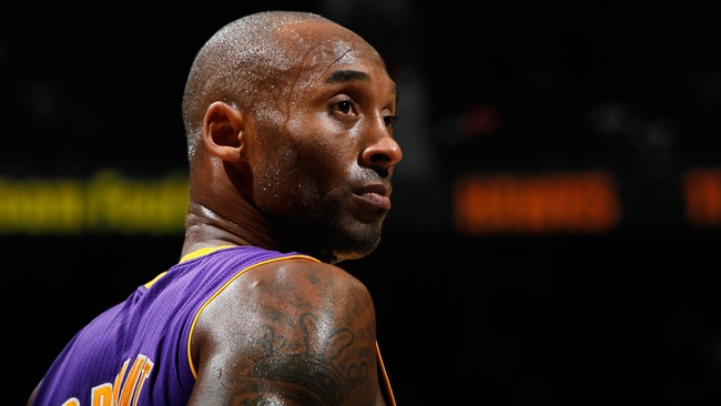 Melalui secarik puisi, legenda NBA Kobe Bryant memberikan pengumuman resmi bahwa ia akan segera pensiun dari dunia basket profesional.