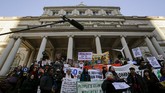 Protes Perubahan Iklim di Berbagai Negara KTT Perubahan Iklim berlangsung di Paris, 30 November-11 Desember. Sementara itu, pegiat lingkungan melangsungkan protes di berbagai belahan dunia.