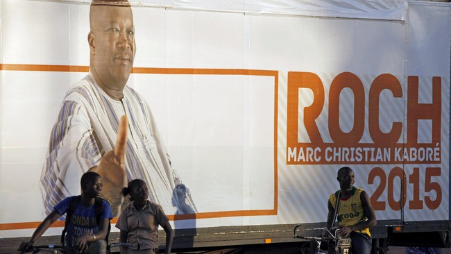 Presiden Roch Marc Christian Kabore mengutuk peristiwa berdarah yang menewaskan sedikitnya 20 orang itu, termasuk warga Rusia, China, dan Amerika.