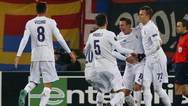 Fiorentina gagal menggeser Inter Milan dari puncak klasemen sementara Serie A setelah hanya mampu bermain imbang 1-1 melawan Sassuolo.