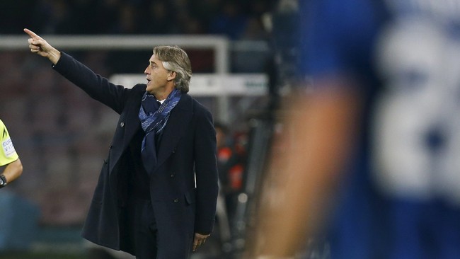 Menyusul kekalahan dari Napoli dan kehilangan puncak klasemen Serie A, pelatih Inter Milan, Roberto Mancini, menyatakan target timnya bukan merebut Scudetto.