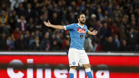 Higuain Penasaran Koyak Inter Milan