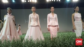 Enchantress, Keindahan Padang Lavender di Lintasan Runway