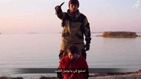 ISIS Rilis Video Eksekusi Lima Lelaki Spion Inggris