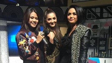 ASHANTY TAKUT TELEPON KRISDAYANTI