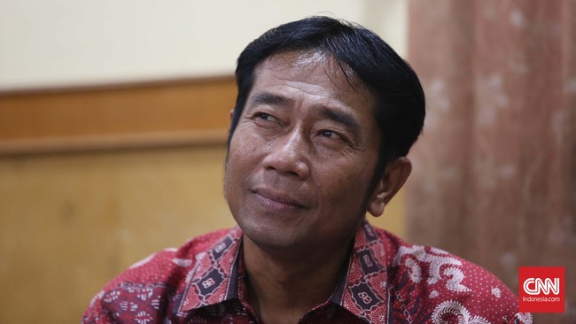 Politikus PPP Abraham Lunggana mengusulkan partainya mengusung Yusril Izha Mahendra pada Pilgub DKI Jakarta tahun 2017.