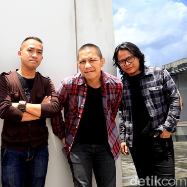 Lirik Lagu Hingga Detik Ini - The Rain