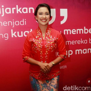 Dulu Jadi None Jakarta & Bergelar IR, Shahnaz Adik Marissa Haque Lulusan Mana?