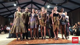 Alleira Batik, Suguhkan Batik Indonesia dalam Gradasi Warna