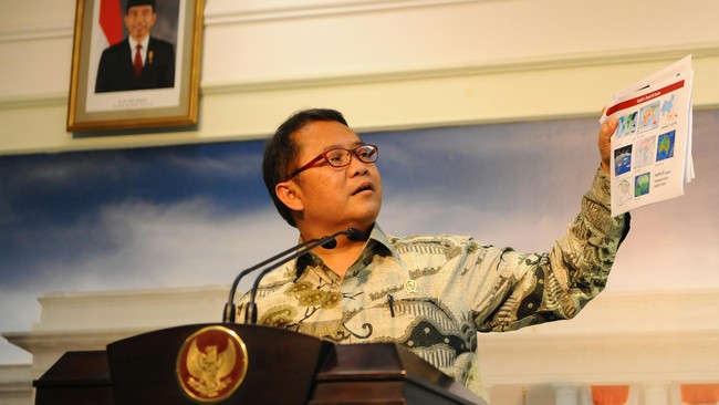 "Untuk efisiensi secepatnya, sekarang tengah disiapkan rancangan peraturan menteri mengenai radio access network sharing," kata Rudiantara.