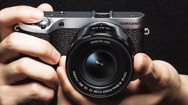 Kabar angin berhembus kencang soal keinginan Nikon untuk mengakuisisi bisnis kamera Samsung yang kalah bersaing di pasaran.