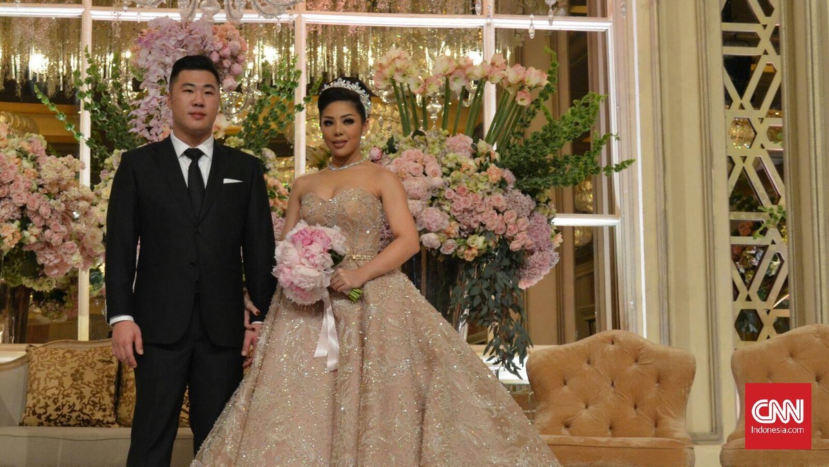 Gemerlap Resepsi Pernikahan Putri Setya Novanto