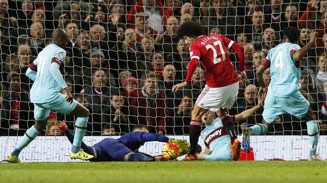 Manchester United harus puas dengan skor 0-0 saat menghadapi West Ham di Old Trafford.