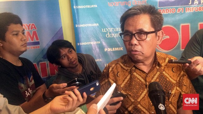 Ketua Komisi VII DPR, Kardaya Warnika mengatakan opsi tersebut harus sesuai dengan ketentuan perundang-undangan yang berlaku saat ini.