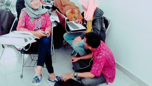 Stres karena rutinitas baru itu wajar. Kamu harus bisa mengatasinya! Ini beberapa triknya.