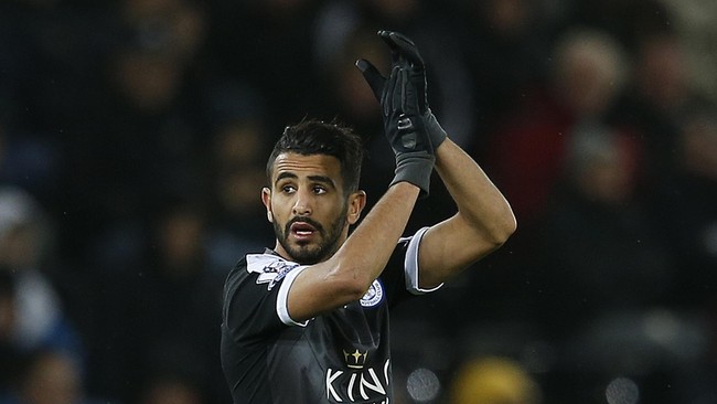 Riyad Mahrez berhasil membukukan catatan bersejarah dalam kariernya berupa hattrick perdana saat ia tampil menghadapi Swansea City.