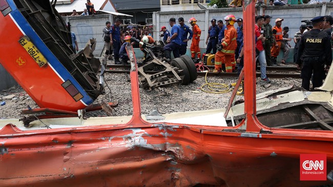 Kadishubtrans DKI Jakarta Andri Yansyah mengaku cukup geram dengan kelakuan  supir bus yang tak pernah menaati aturan lalu lintas.
