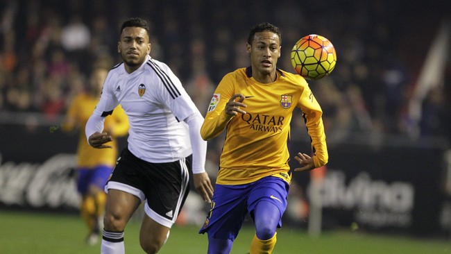 Valencia sukses menahan kehebatan Barcelona di Stadion Mestalla. Duel keduanya berakhir imbang 1-1.