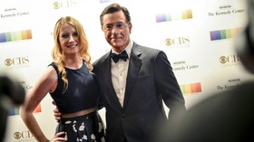 Di Rusia, Stephen Colbert Calonkan Diri Jadi Presiden AS