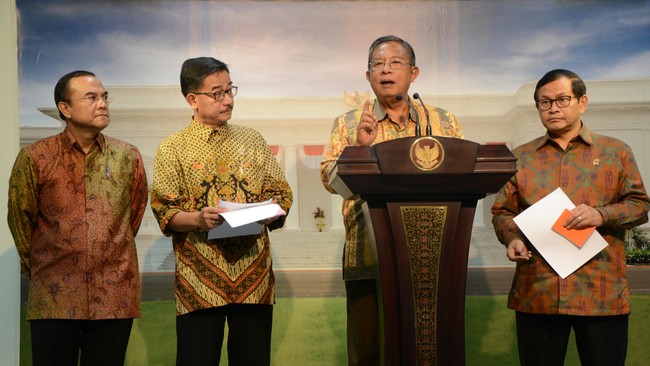 Pemerintah menjanjikan insentif fiskal dan non fiskal untuk investasi kilang. Syaratnya, kilang minyak tersebut harus diintegrasikan dengan industri petrokimia.