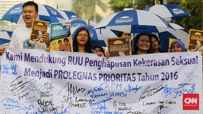 MUI berpendapat RUU PKS dapat memberikan perlindungan ke masyarakat, serta mencegah perzinahan, pernikahan sejenis, dan seks bebas.