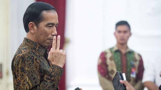 Banyaknya riak-riak politik yang terjadi sejak Jokowi-JK dilantik diharap dapat membuat Presiden tidak mudah menerima 'penumpang baru' di Kabinet Kerja.