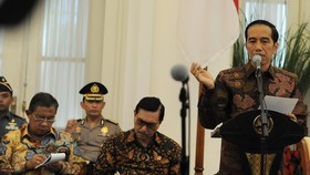 Kabar Reshuffle Kabinet Bikin Waswas, Jokowi Didesak Bersikap