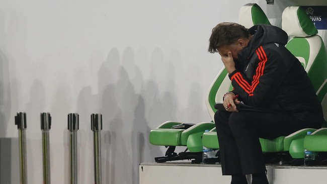Louis van Gaal, pelatih kawakan yang merupakan penganut filosofi Total Football, mendapatkan cap membosankan di Liga Inggris. Apa alasannya?