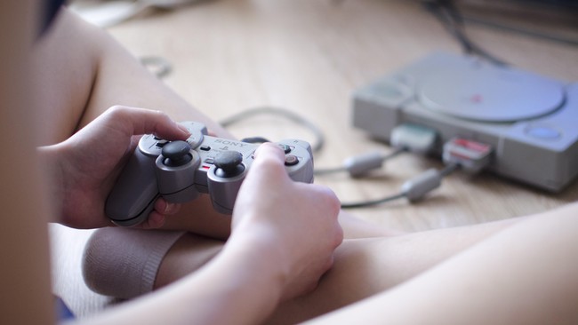Konsol gim langka hasil kolaborasi Nintendo dan Play Station berhasil terjual Rp5,1 miliar pada pelelangan di AS.