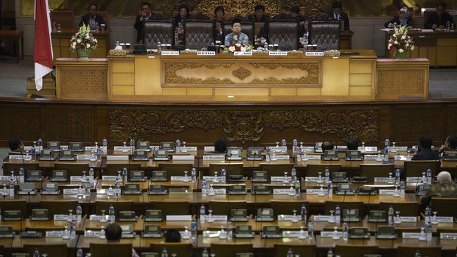 RUU Perampasan Aset Masuk Prolegnas Prioritas 2025, Jadi Inisiatif DPR Baleg DPR memasukkan RUU Perampasan Aset dan dua RUU lainnya dalam Prolegnas Prioritas 2025. Pemerintah siap bantu penyusunan naskah akademik.
