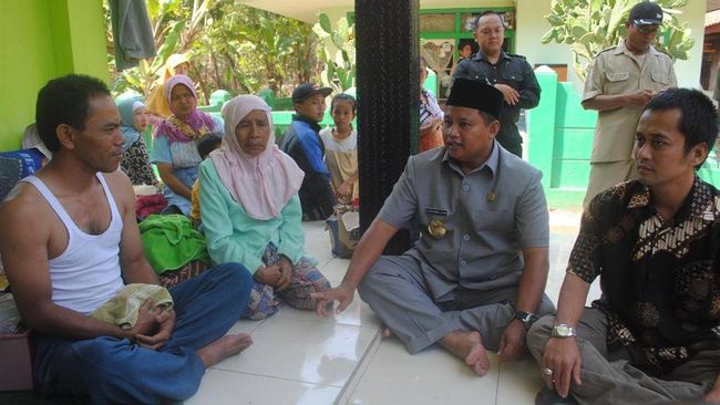 Calon Tunggal Petahana Tasikmalaya Belum Tentu Menang Pilkada Uu Ruzhanul Ulum tidak punya pesaing. Namun, ia belum tentu terpilih karena bumbung
