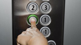 Lift Rumah Sakit Fatmawati Jatuh, 8 Orang Terluka