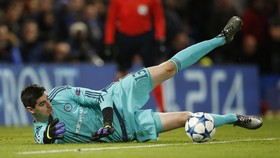 Courtois Pertegas Statusnya di Chelsea