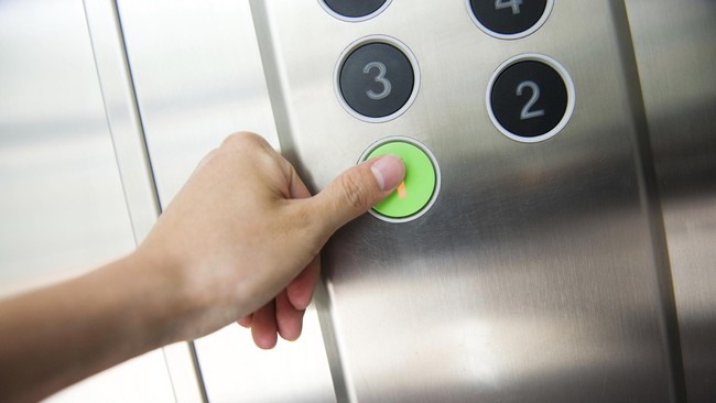 Berdasarkan hasil investigasi sementara, polisi mendapati kondisi tali utama lift tersebut terputus.