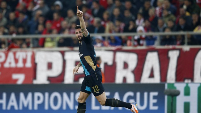 Dietmar Hamann menilai sosok Olivier Giroud masih kurang dihargai oleh para pendukung Arsenal selama ini.