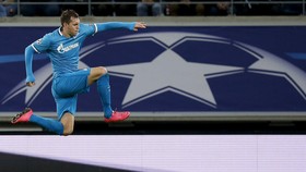 Parade Foto Tim yang Lolos ke 16 Besar Liga Champions (2)