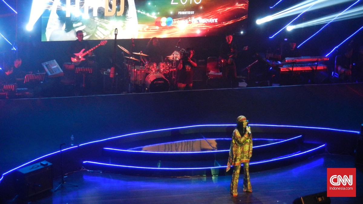 Aset Melodius dan Puitis Konser Jakarta Dekade