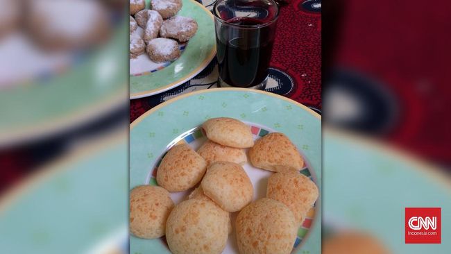 Salah satu sajian khas Brasil, Pao de Queijo dihidangkan di kediaman Duta Besar Brasil untuk Kamerun di Younde, Kamerun, beberapa waktu lalu.