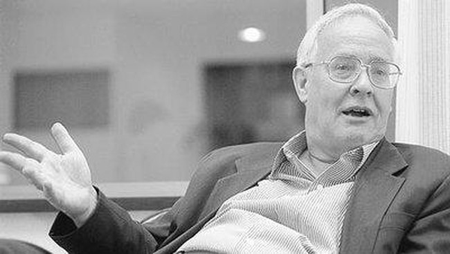 Pakar sejarah Benedict Anderson yang terkenal dengan karyanya Imagined Communities meninggal dunia di Batu, Malang, Jawa Timur.