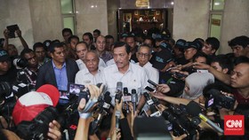Luhut Akan Hentikan Monopoli Pertamina di Bisnis Avtur