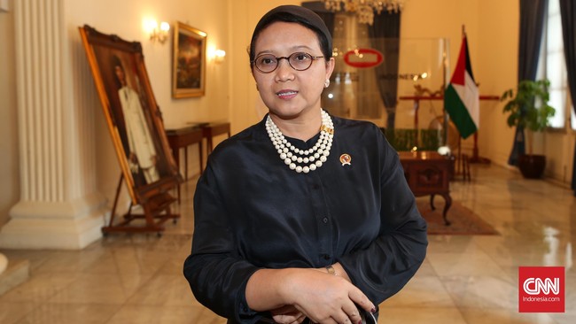 Menlu Retno memaparkan terdapat enam persoalan utama konflik Palestina dan Israel yang akan dibahas pada KTT Luar Biasa OKI di Jakarta.