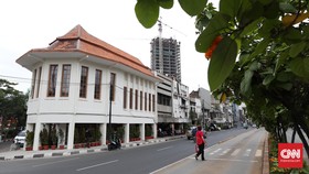 Apotheek Chung Hwa: Rela Terkikis Demi Jakarta